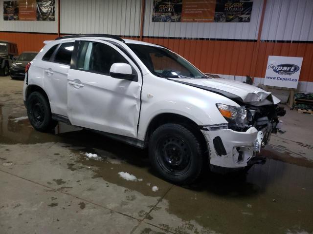 4A4AJ4AW1FE605869 - 2015 MITSUBISHI RVR GT WHITE photo 4