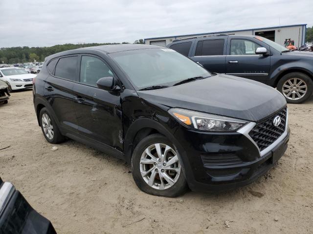 KM8J23A42KU927901 - 2019 HYUNDAI TUCSON SE BLACK photo 4