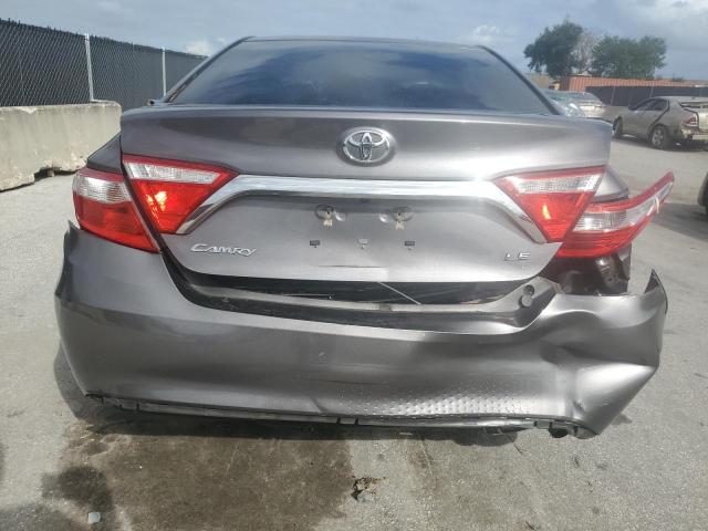 4T1BF1FK3GU508631 - 2016 TOYOTA CAMRY LE GRAY photo 6
