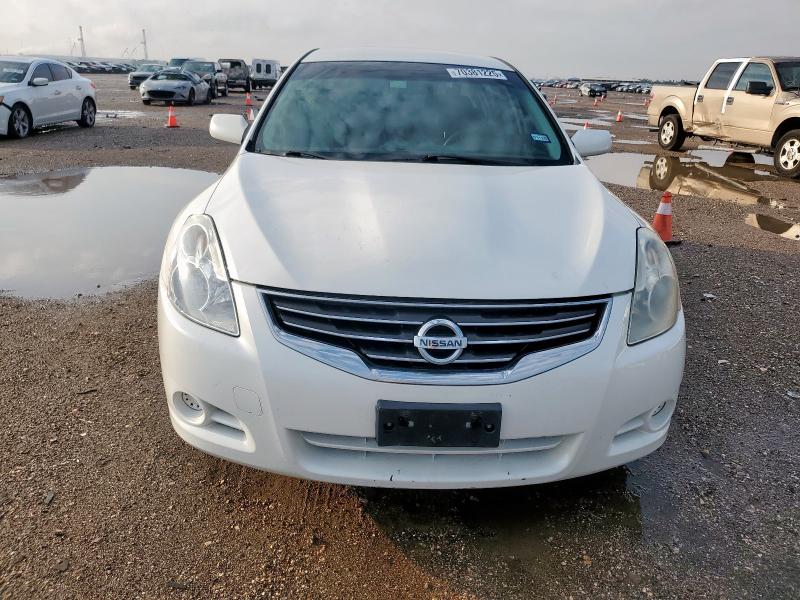 1N4AL2AP7AN424577 - 2010 NISSAN ALTIMA BASE WHITE photo 5