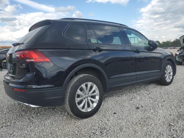 3VV0B7AX0JM057250 - 2018 VOLKSWAGEN TIGUAN S შავი ფოტო 3