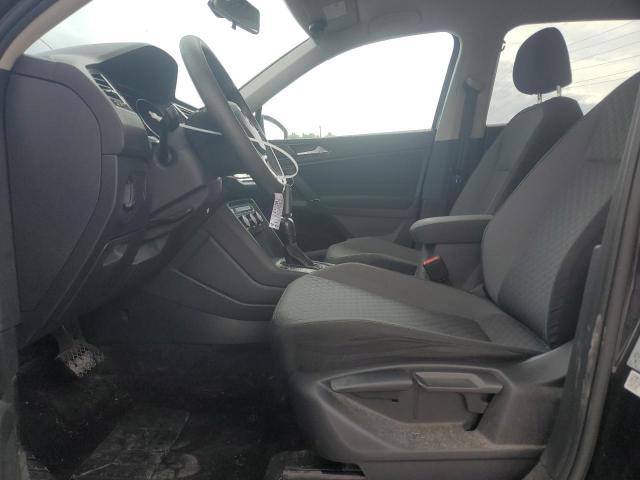3VV0B7AX0JM057250 - 2018 VOLKSWAGEN TIGUAN S შავი ფოტო 7