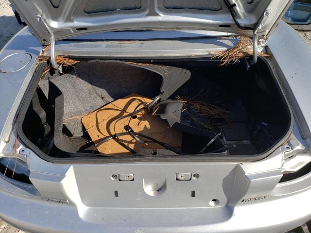 JM1NB353010201144 - 2001 MAZDA MX-5 MIATA BASE SILVER photo 10