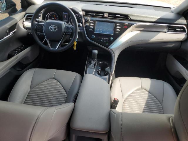 4T1B11HK0JU004735 - 2018 TOYOTA CAMRY L SILVER photo 8