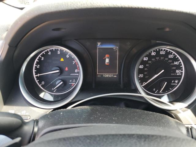 4T1B11HK0JU004735 - 2018 TOYOTA CAMRY L SILVER photo 9