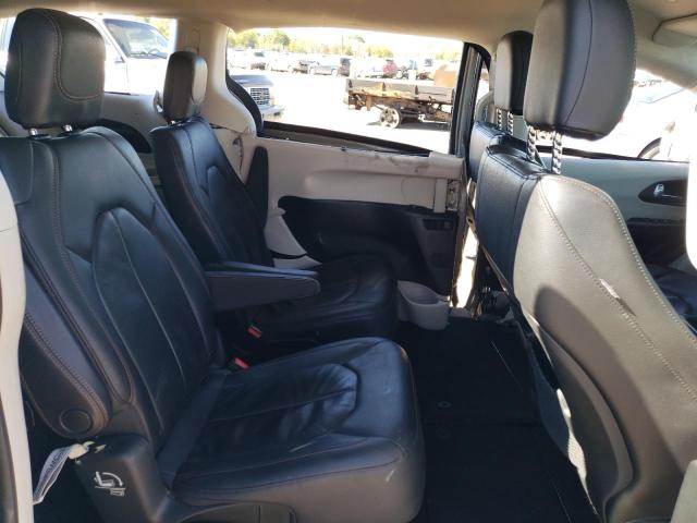 2C4RC1BG9JR269779 - 2018 CHRYSLER PACIFICA TOURING L SILVER photo 11