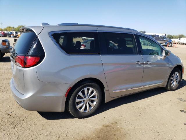 2C4RC1BG9JR269779 - 2018 CHRYSLER PACIFICA TOURING L SILVER photo 3