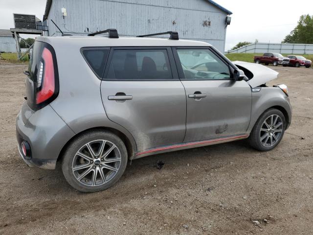 KNDJX3AA9J7557734 - 2018 KIA SOUL ! GRAY photo 3