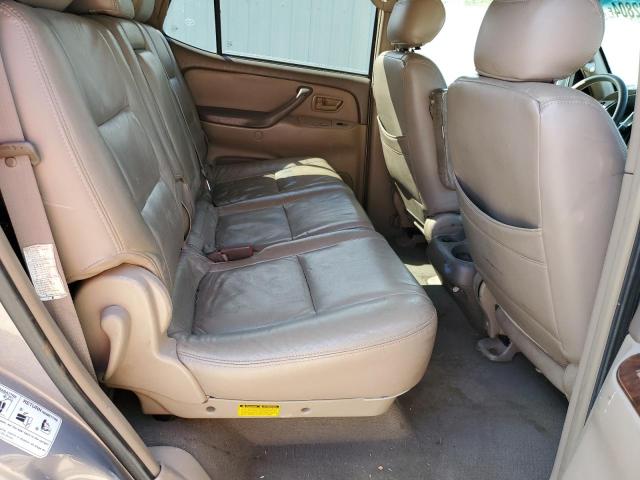 5TDZT34A22S135984 - 2002 TOYOTA SEQUOIA SR5 TAN photo 11