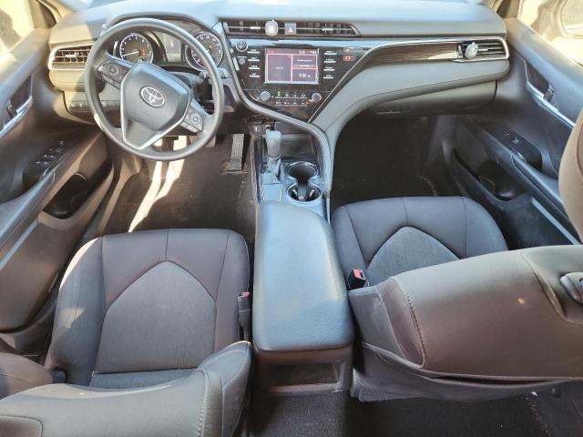 4T1B11HK8KU763974 - 2019 TOYOTA CAMRY L GRAY photo 8