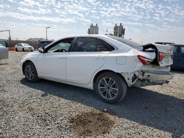 4T1BF1FK7HU436088 - 2017 TOYOTA CAMRY LE WHITE photo 2