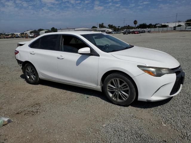 4T1BF1FK7HU436088 - 2017 TOYOTA CAMRY LE WHITE photo 4