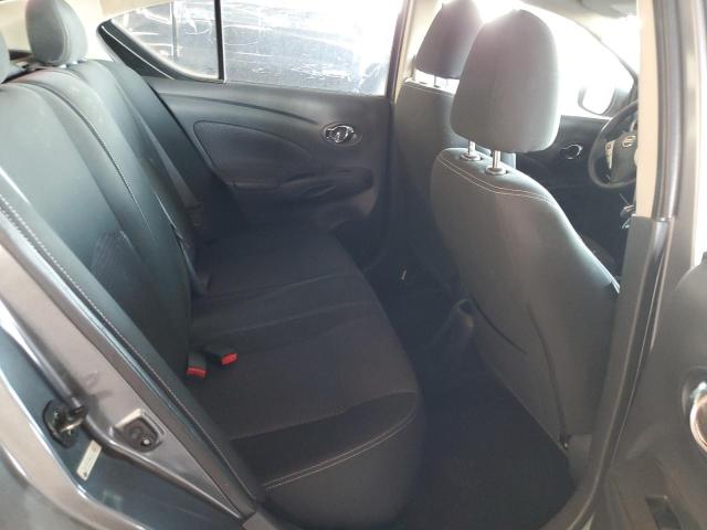 3N1CN7AP6JL811344 - 2018 NISSAN VERSA S 灰色 照片 10