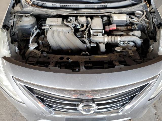 3N1CN7AP6JL811344 - 2018 NISSAN VERSA S 灰色 照片 11