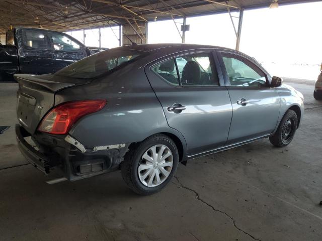 3N1CN7AP6JL811344 - 2018 NISSAN VERSA S 灰色 照片 3