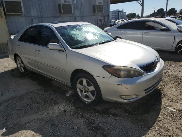 4T1BE32K64U319360 - 2004 TOYOTA CAMRY LE ვერცხლისფერი ფოტო 4