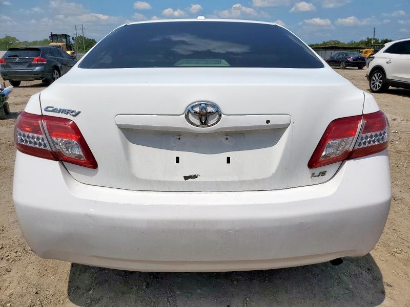 4T1BF3EK6AU526562 - 2010 TOYOTA CAMRY BASE WHITE photo 6