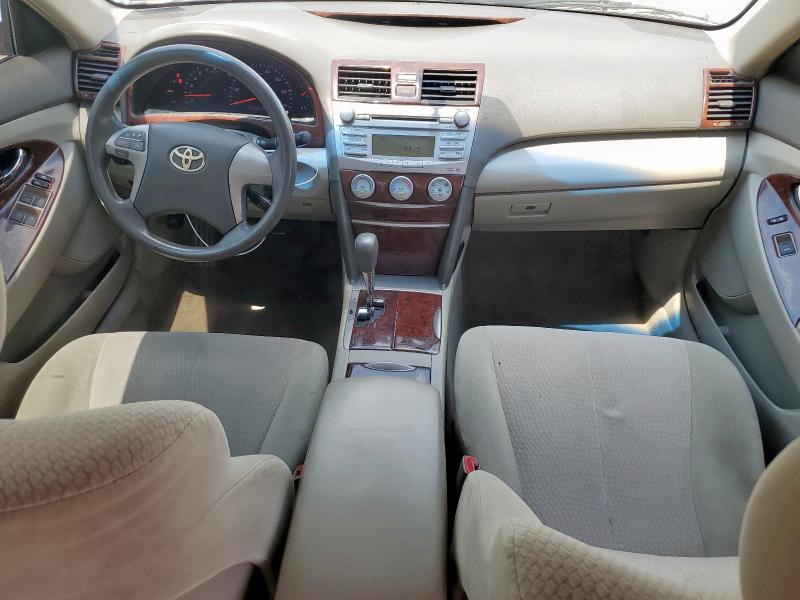 4T1BF3EK6AU526562 - 2010 TOYOTA CAMRY BASE WHITE photo 8