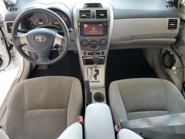 5YFBU4EEXDP157832 - 2013 TOYOTA COROLLA BASE 白色 照片 8
