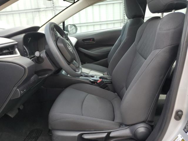 5YFEPMAE3NP325385 - 2022 TOYOTA COROLLA LE SILVER photo 7
