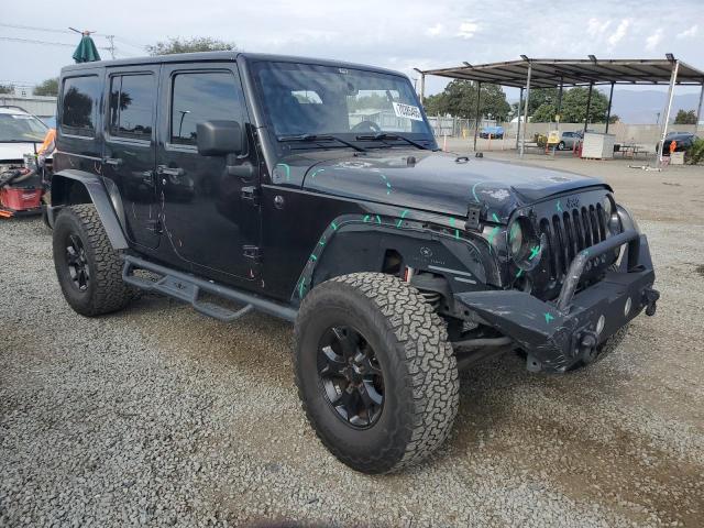 1C4HJWEG7DL550003 - 2013 JEEP WRANGLER U SAHARA أسود صورة 4