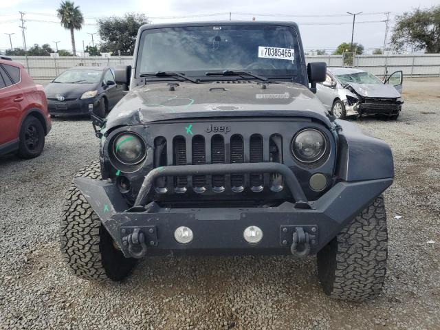 1C4HJWEG7DL550003 - 2013 JEEP WRANGLER U SAHARA أسود صورة 5