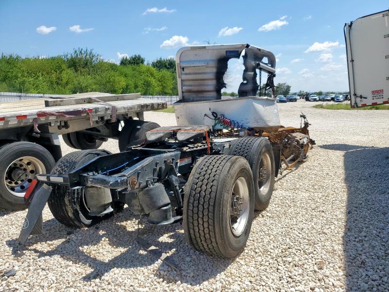 3AKJHHDV2RSUV6818 - 2024 FREIGHTLINER CASCADIA 1 فضي صورة 4