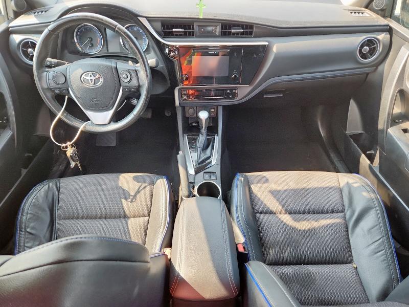 5YFBURHE4KP925794 - 2019 TOYOTA COROLLA L WHITE photo 8