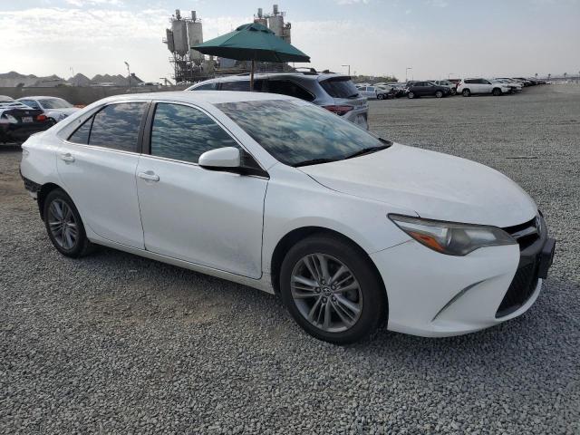 4T1BF1FK5GU155776 - 2016 TOYOTA CAMRY LE 白色 照片 4