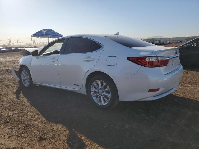 JTHBW1GG6E2072475 - 2014 LEXUS ES 300H WHITE photo 2