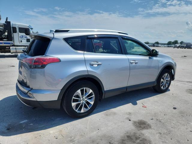 JTMRJREV3JD197477 - 2018 TOYOTA RAV4 HV LE 银色 照片 3