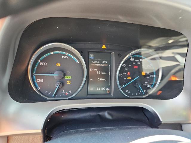 JTMRJREV3JD197477 - 2018 TOYOTA RAV4 HV LE 银色 照片 9