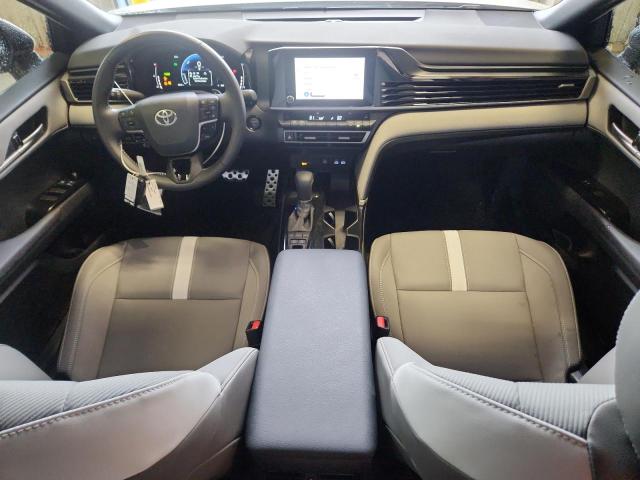 4T1DAACK0SU118932 - 2025 TOYOTA CAMRY XSE 白色 照片 8