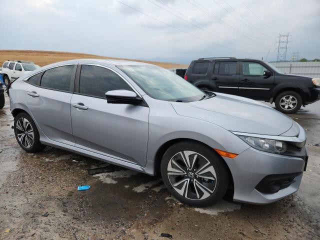 JHMFC1F34JX019196 - 2018 HONDA CIVIC EX SILVER photo 4