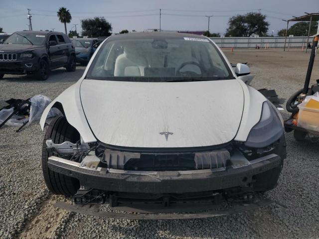 5YJ3E1EAXPF619013 - 2023 TESLA MODEL 3 თეთრი ფოტო 5
