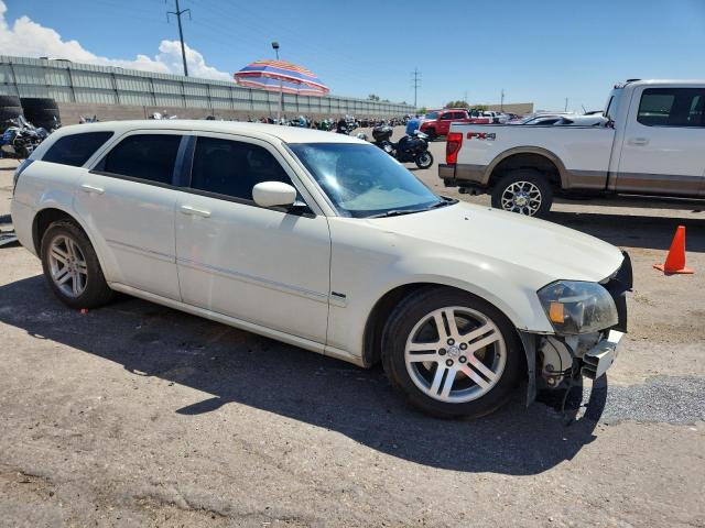 2D4GV582X5H610741 - 2005 DODGE MAGNUM R/T WHITE photo 4