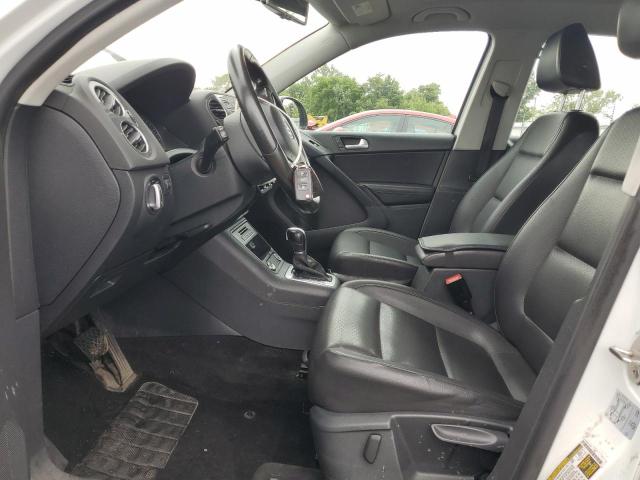 WVGAV7AX7HK030540 - 2017 VOLKSWAGEN TIGUAN S WHITE photo 7