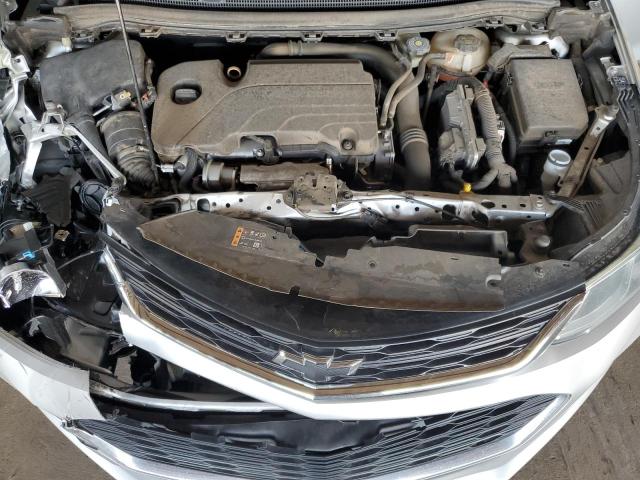 1G1BC5SM3J7148643 - 2018 CHEVROLET CRUZE LS 银色 照片 11