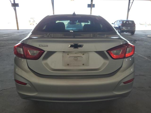 1G1BC5SM3J7148643 - 2018 CHEVROLET CRUZE LS 银色 照片 6