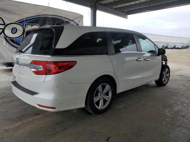5FNRL6H78JB056418 - 2018 HONDA ODYSSEY EXL WHITE photo 3