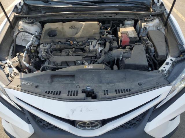 4T1B11HKXKU207150 - 2019 TOYOTA CAMRY L WHITE photo 11