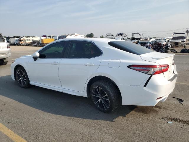 4T1B11HKXKU207150 - 2019 TOYOTA CAMRY L WHITE photo 2