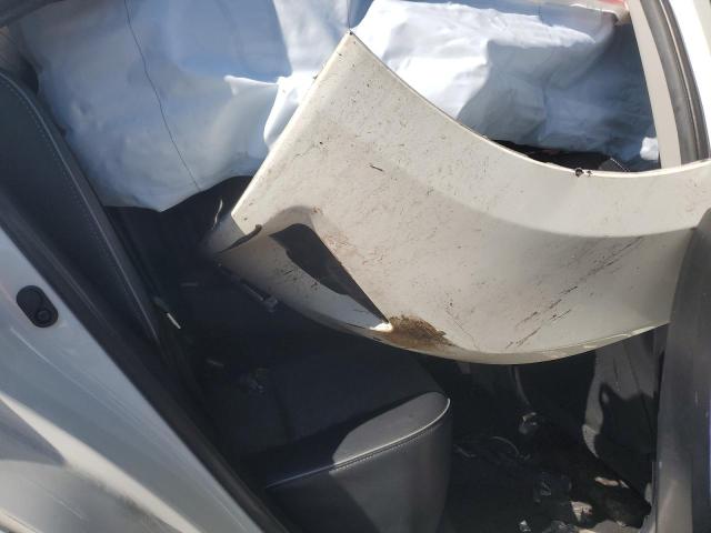 2T1BURHE6GC667575 - 2016 TOYOTA COROLLA L WHITE photo 10