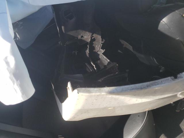 2T1BURHE6GC667575 - 2016 TOYOTA COROLLA L WHITE photo 12