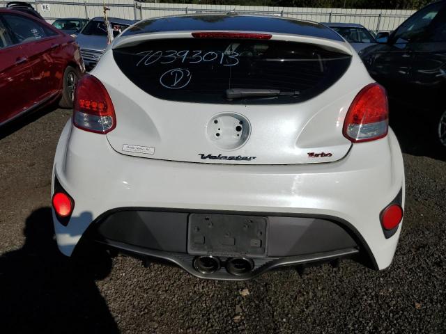 KMHTC6AE9FU233518 - 2015 HYUNDAI VELOSTER TURBO WHITE photo 6