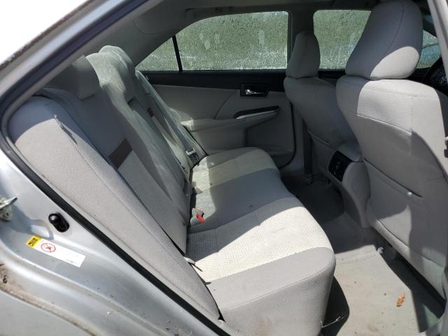 4T1BF1FK8CU125763 - 2012 TOYOTA CAMRY BASE SILVER photo 10