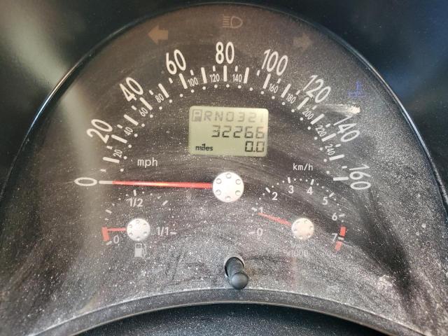 3VWDD21C6YM459131 - 2000 VOLKSWAGEN NEW BEETLE GLX 白色 照片 9