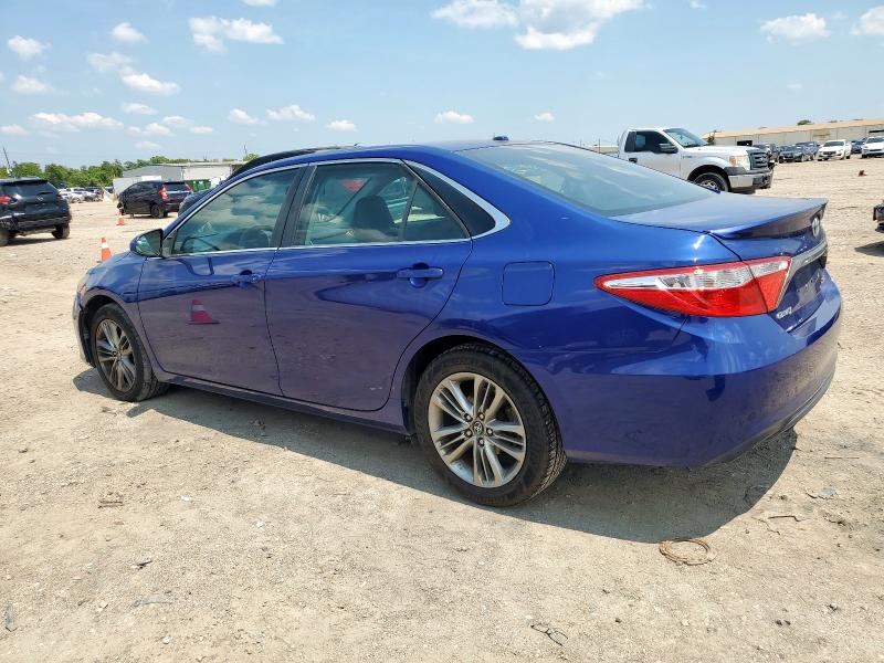 4T1BF1FK9GU584726 - 2016 TOYOTA CAMRY LE BLUE photo 2