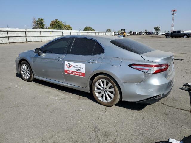 4T1L11AK2LU935478 - 2020 TOYOTA CAMRY LE 银色 照片 2