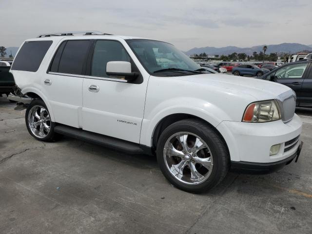 5LMFU27566LJ27296 - 2006 LINCOLN NAVIGATOR WHITE photo 4